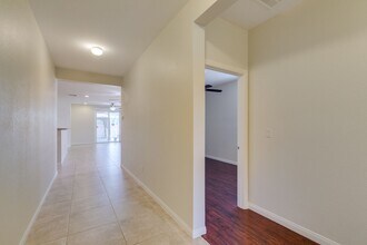 9104 W Ashiwi Ave in Las Vegas, NV - Building Photo - Building Photo