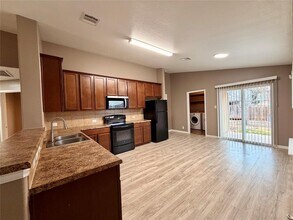 12504 Paloma Blanca Way in Austin, TX - Building Photo - Building Photo