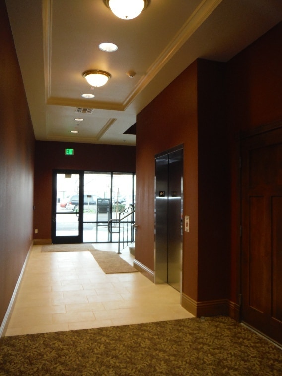 223 N Irwin St in Hanford, CA - Building Photo - Building Photo