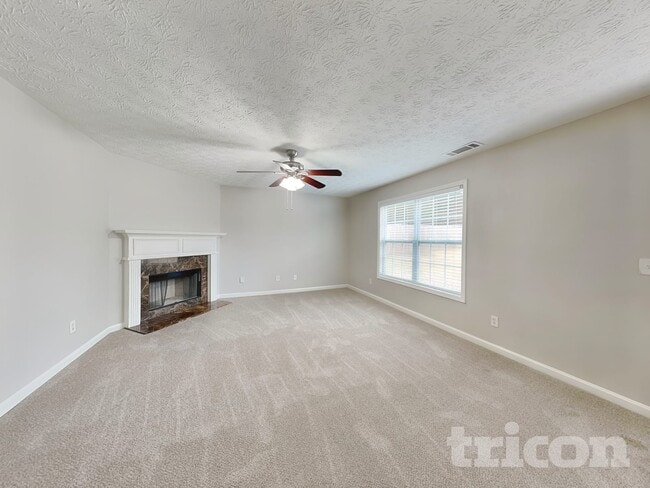 35 Trelawney Ln in Covington, GA - Foto de edificio - Building Photo