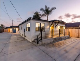 1231 Center Ave in Oceanside, CA - Building Photo