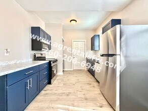 3209 Fairfield Ave in Fort Wayne, IN - Building Photo - Building Photo