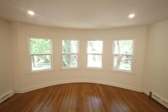 2839 N Austin Ave in Chicago, IL - Building Photo - Building Photo