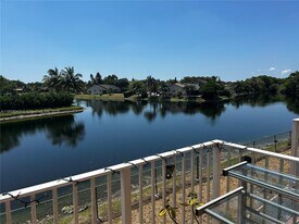 14919 SW 80th St in Miami, FL - Building Photo