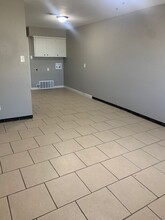 408 Conveyor Dr in Joshua, TX - Foto de edificio - Building Photo