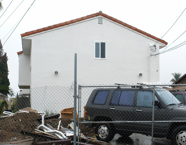 4166 Wilson Ave in San Diego, CA - Building Photo - Building Photo