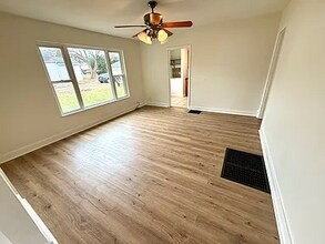 517 Beckman St in Dayton, OH - Foto de edificio - Building Photo