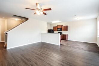 24099 Wilde Dr in Magnolia, TX - Building Photo - Building Photo