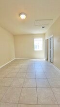 9204 SW 170th Ct, Unit Studio in Miami, FL - Building Photo - Building Photo