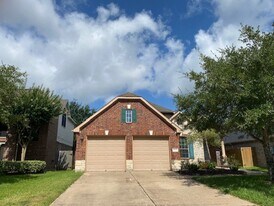3718 Tumbling Falls Dr in Manvel, TX - Building Photo