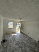 807 N 3rd St in Copperas Cove, TX - Building Photo - Building Photo