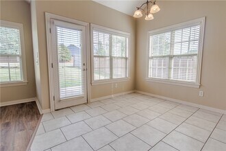 1502 NE Dysart Woods Ln in Bentonville, AR - Building Photo - Building Photo