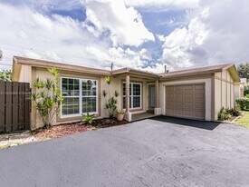 11461 NW 32nd Pl in Sunrise, FL - Building Photo