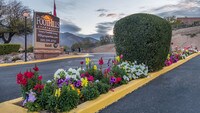 Building Photo - Foothills Apartments in Tucson, Arizona