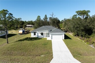 509 Johns Ave in Lehigh Acres, FL - Building Photo - Building Photo
