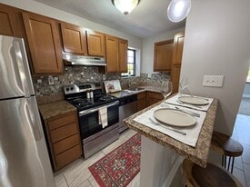 Apartments on Fifth in Pittsburgh, PA - Building Photo