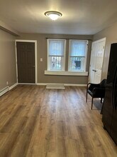 207 Clerk St in Jersey City, NJ - Building Photo - Building Photo