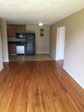 108 Oakwood Ave in West Hartford, CT - Building Photo - Building Photo