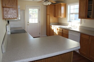 15 Freeman Dr in Poquoson, VA - Building Photo - Building Photo