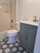 108 Seaside Ave in Milford, CT - Building Photo - Building Photo