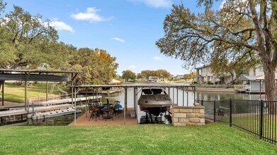207 Elm Lodge Dr in Kingsland, TX - Building Photo - Building Photo
