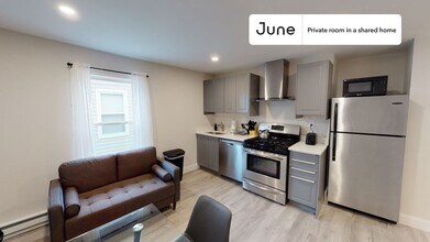 122 Buttonwood St-Unit -A in Boston, MA - Building Photo - Building Photo