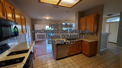 749 Kilbirnine Ct in Folsom, CA - Building Photo - Building Photo