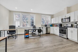 5 Lienau Pl in Jersey City, NJ - Building Photo - Building Photo