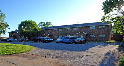 Governor Apartment in Maryville, TN - Foto de edificio - Building Photo