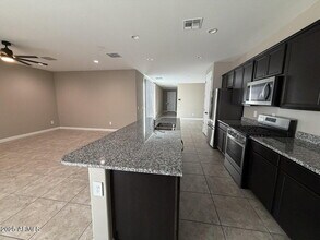 38163 W Santa Monica Ave in Maricopa, AZ - Building Photo - Building Photo