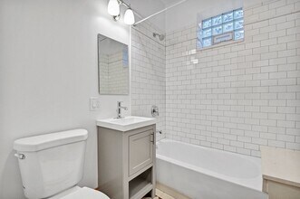 1826 W Patterson Ave in Chicago, IL - Building Photo - Building Photo