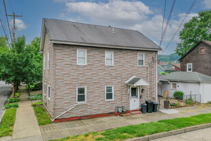 98 12th St in Ambridge, PA - Building Photo