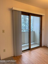 3580 W Dimond Blvd in Anchorage, AK - Building Photo - Building Photo