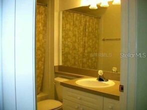 235 Goldenrain Dr in Kissimmee, FL - Building Photo - Building Photo