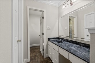 404 Cavendish Dr in Arlington, TX - Building Photo - Building Photo