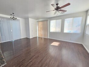7541 Crooked Branch St in Las Vegas, NV - Building Photo - Building Photo