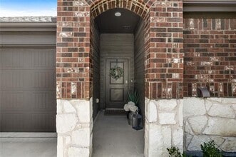 904 Glover Dr in Aubrey, TX - Building Photo - Building Photo