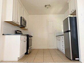 5414 Fountain Ave in Los Angeles, CA - Building Photo - Building Photo