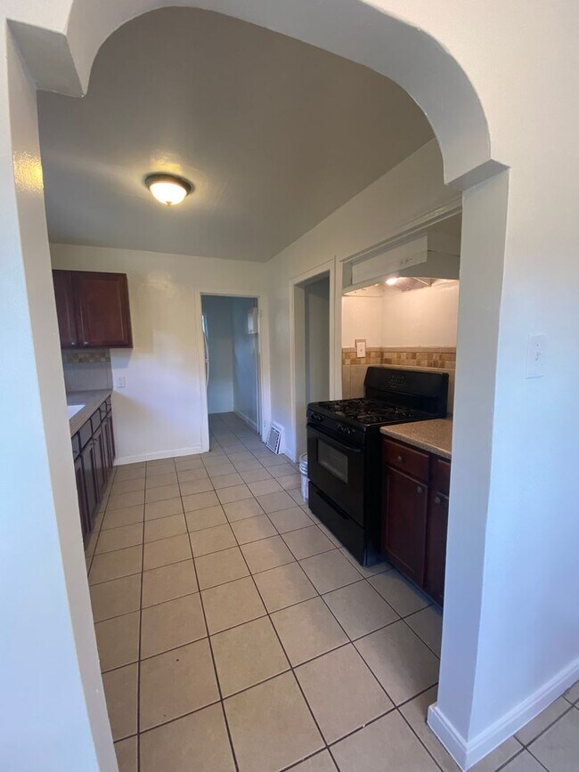 873 Binford St, Unit #877 in Ogden, UT - Building Photo - Building Photo