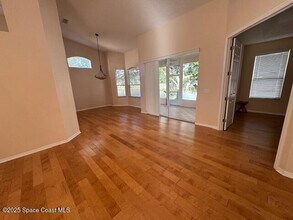 369 Renaissance Ave in Melbourne, FL - Building Photo - Building Photo