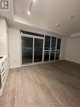 10 Honeycrisp Cres in Vaughan, ON - Building Photo - Building Photo