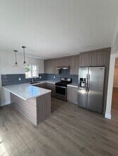 733 Alabama St in Huntington Beach, CA - Building Photo - Building Photo