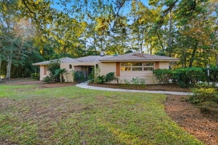 815 Farm Quarter Rd in Mount Pleasant, SC - Building Photo