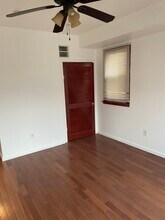 2541 Grays Ferry Ave, Unit 2 in Philadelphia, PA - Building Photo - Building Photo