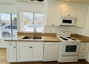 6134 Village 6 in Camarillo, CA - Building Photo - Building Photo