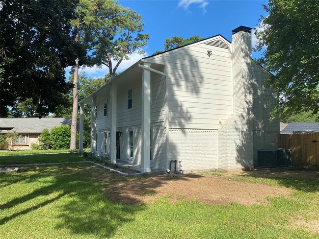 25614 Pecan Valley Cir in Spring, TX - Foto de edificio - Building Photo