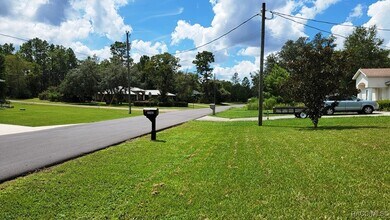 3273 W Babcock Pl in Citrus Springs, FL - Building Photo - Building Photo