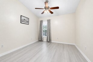 15734 Marcello Cir in Naples, FL - Building Photo