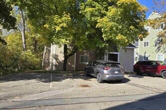 98 Henry Law Ave in Dover, NH - Building Photo - Building Photo