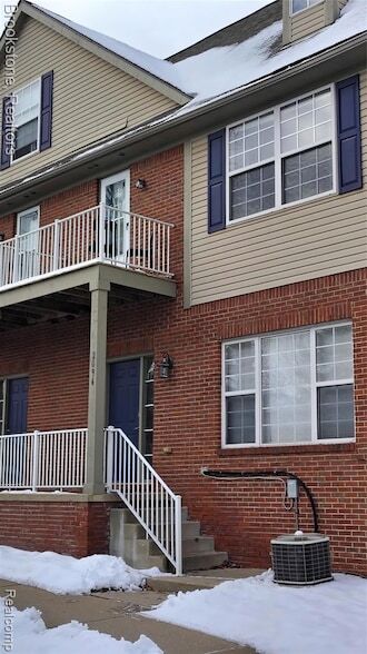 property at 2096 Cloverly Ln